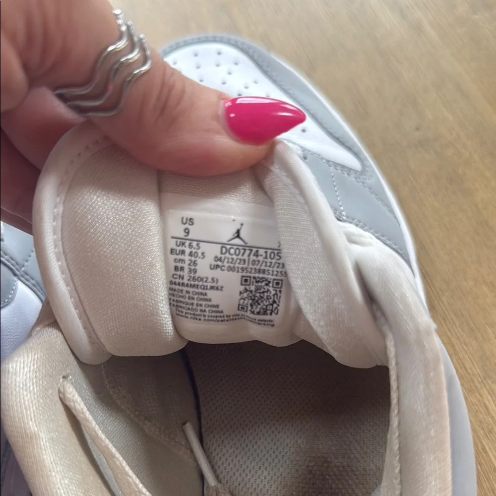 Women’s Air 1 Jordan Low Gray and White Sneakers - Picture 6 of 6